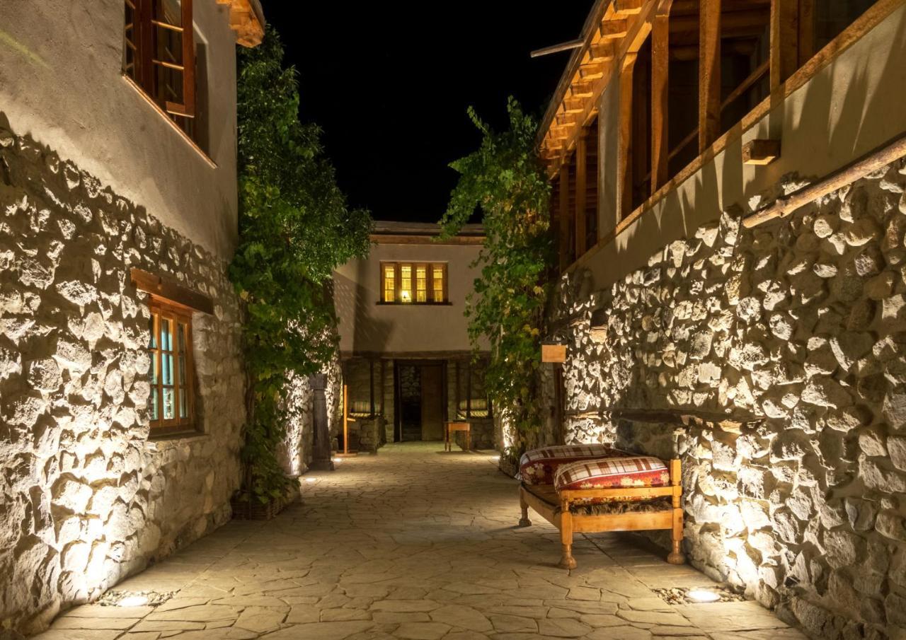 Serena Khaplu Palace Buitenkant foto